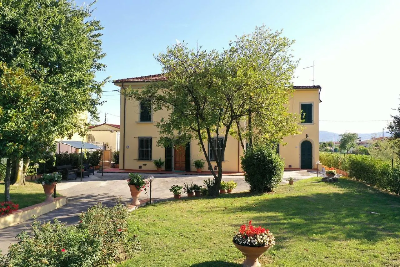 Villa Monica Pistoia 0*,  Italy